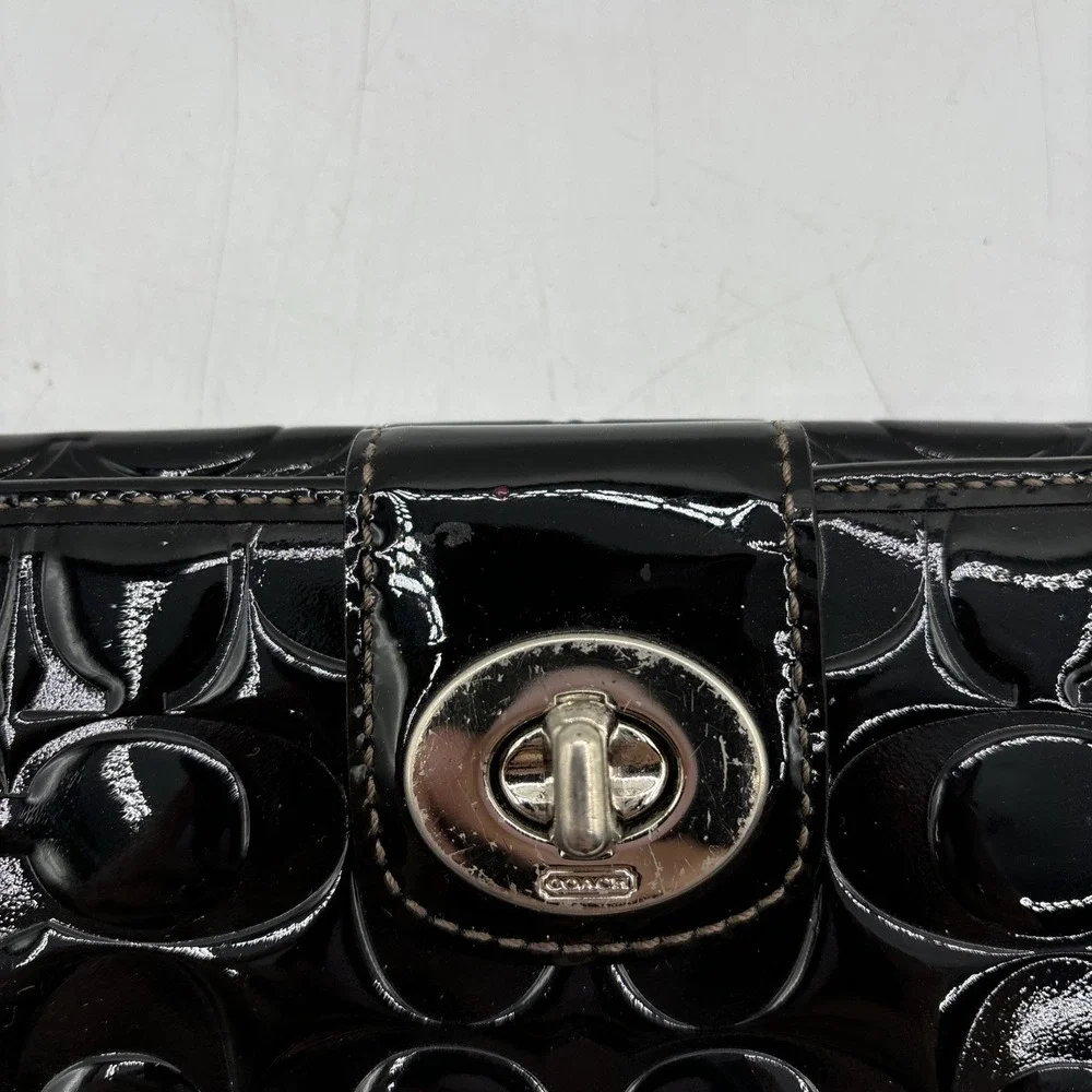 Coach‎ Black Patent Leather Signature C Embossed Turnlock Slim Long Wallet